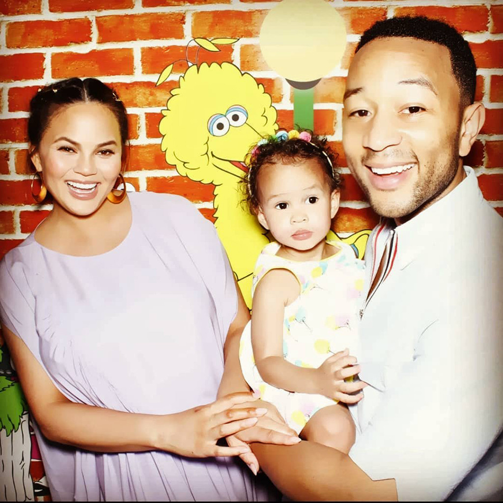 John Legend, Chrissy Teigen, Mother's Day 2018 John Legend, Chrissy Teigen, Mother's Day 2018